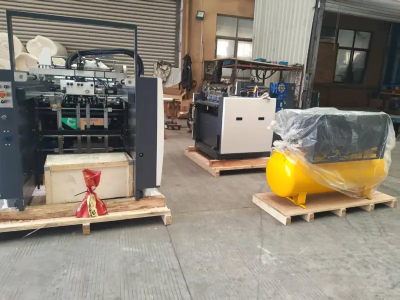 La nouvelle machine de plastification automatique avec pré-revêtement Star YFMA-760 sera bientôt expédiée à un client en Arabie Saoudite.